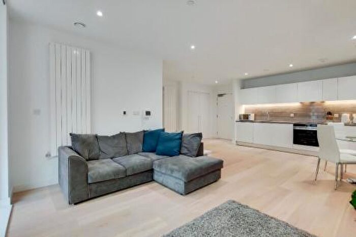2 Bedroom Apartment To Rent In Adriatic Apartment, Western Gateway, Royal Victoria Docks, London, E16