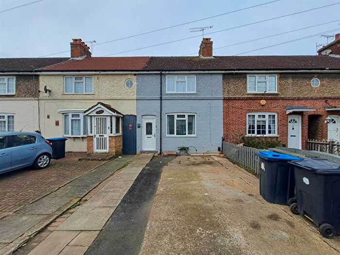 1 Bedroom Flat To Rent In Brimsdown Avenue, Enfield, EN3