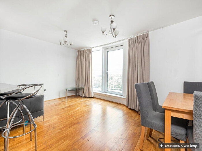 2 Bedroom Flat To Rent In Oyster Wharf, Battersea, SW11