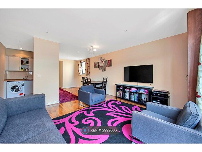 2 Bedroom Flat To Rent In Central House, Barking, IG11
