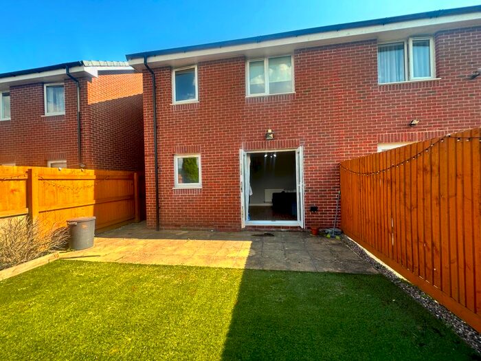 3 Bedroom Semi-Detached House To Rent In Morris Drive, Pentrechwyth, Swansea, SA1