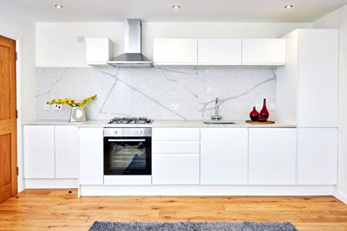 2 Bedroom Flat To Rent In Wilbraham Road, Chorlton Cum Hardy, Manchester, M21
