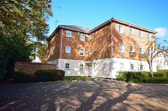 2 Bedroom Apartment For Sale In Townside Place, Camberley, GU15