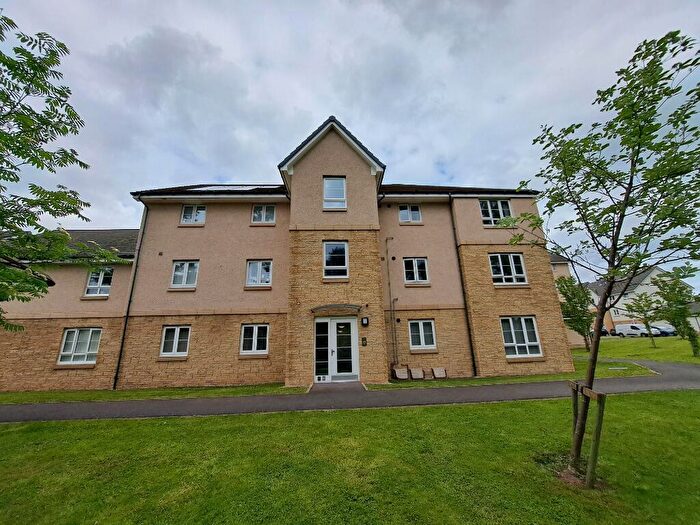 2 Bedroom Flat To Rent In Kidlaw Close, Liberton, Edinburgh, EH16
