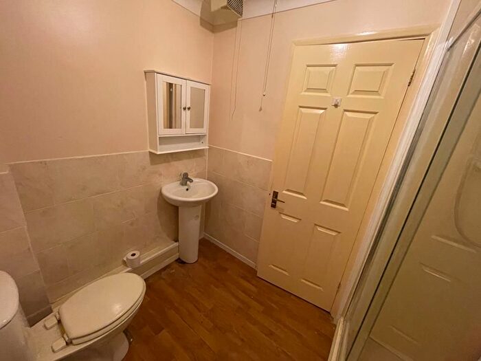 1 Bedroom Flat For Sale In Flat, Victoria Court, Second Avenue, Harwich, Essex, CO12