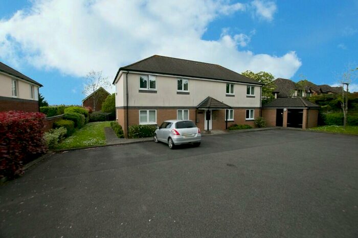 1 Bedroom Apartment To Rent In Kenilworth Gardens, West End, Hampshire, SO30