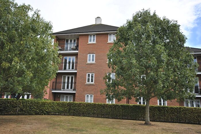 2 Bedroom Flat For Sale In Derwent Drive, Doncaster, DN4