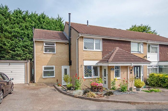 3 Bedroom End Of Terrace House For Sale In Firework Close, Kingswood, Bristol, BS15
