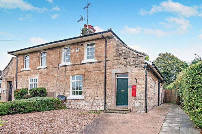 2 Bedroom Semi Detached House For Sale In Pickburn Lane, Pickburn, Doncaster, DN5