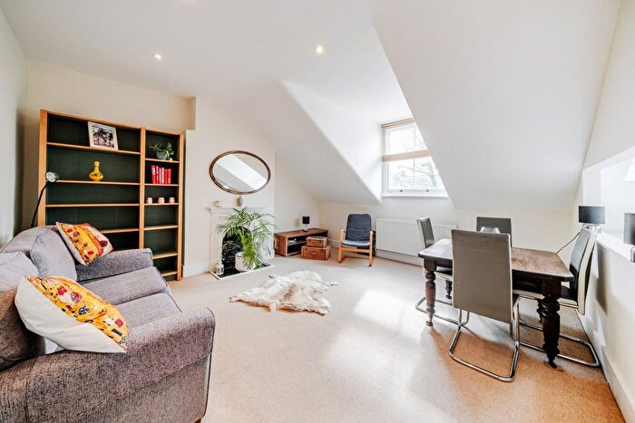 1 Bedroom Flat For Sale In Veronica Road, Balham, London, SW17