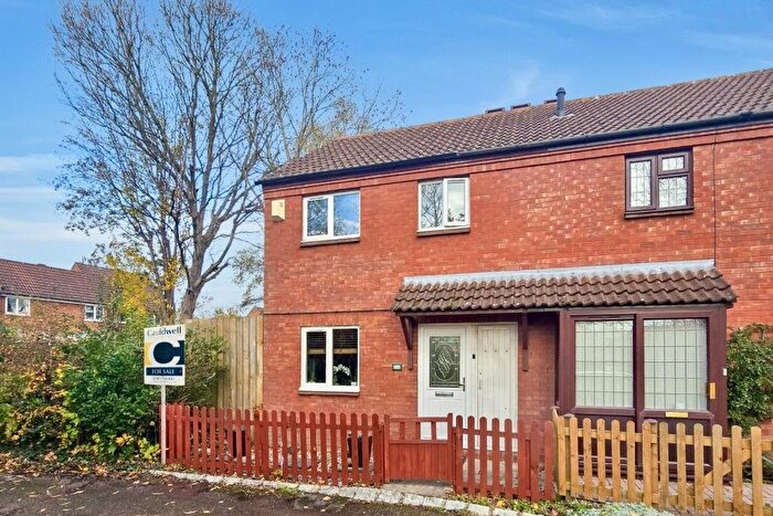 3 Bedroom House For Sale In Quinton Drive, Bradwell, Milton Keynes, MK13