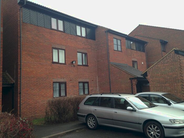 2 Bedroom Flat To Rent In Rainham Road South, Dagenham, RM10