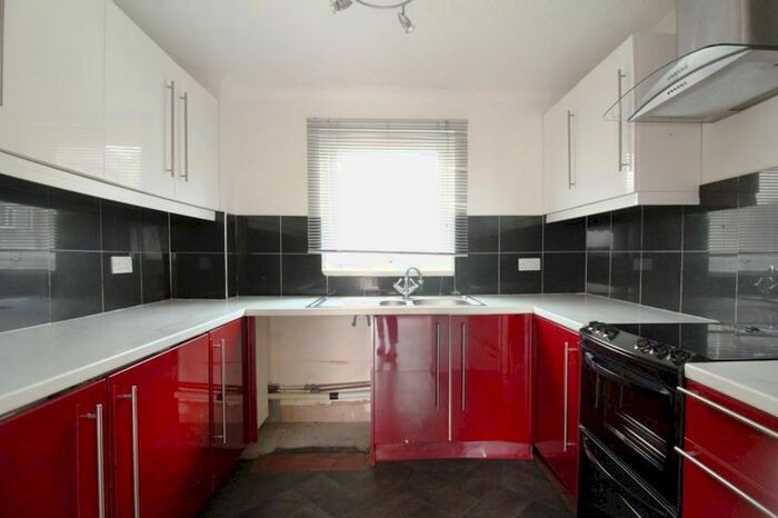 2 Bedroom Terraced House To Rent In Smeaton Square, Plymouth, PL3
