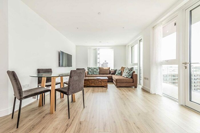 2 Bedroom Flat To Rent In Beadon Road, Hammersmith, W6