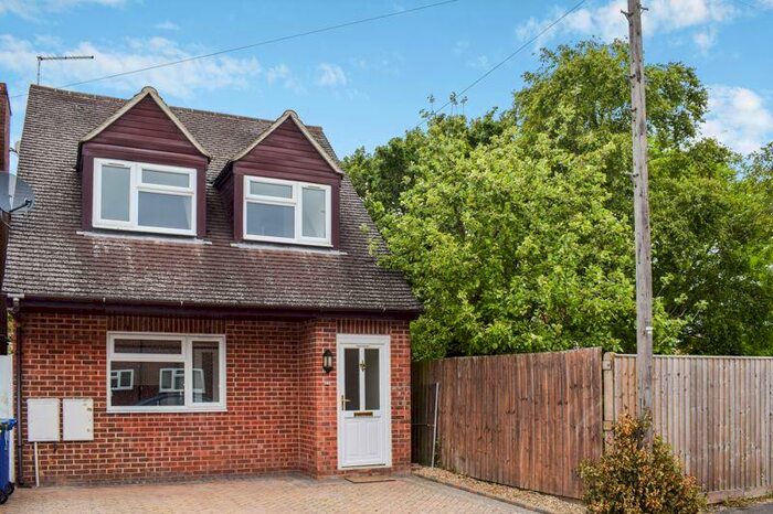 3 Bedroom Detached House To Rent In Honor Close, Kidlington, OX5