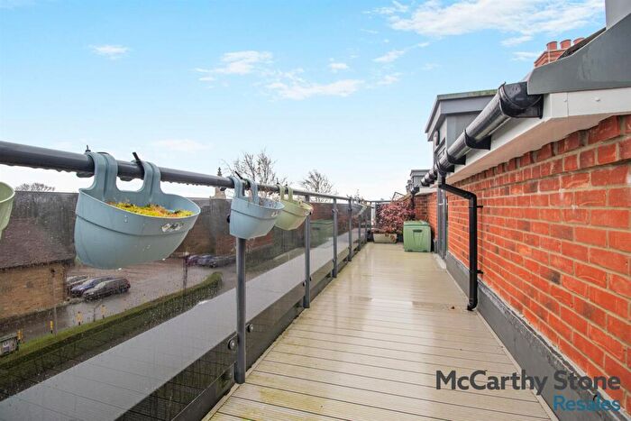 2 Bedroom Apartment For Sale In Flora Grange, Uppergate Road, Stannington, S6