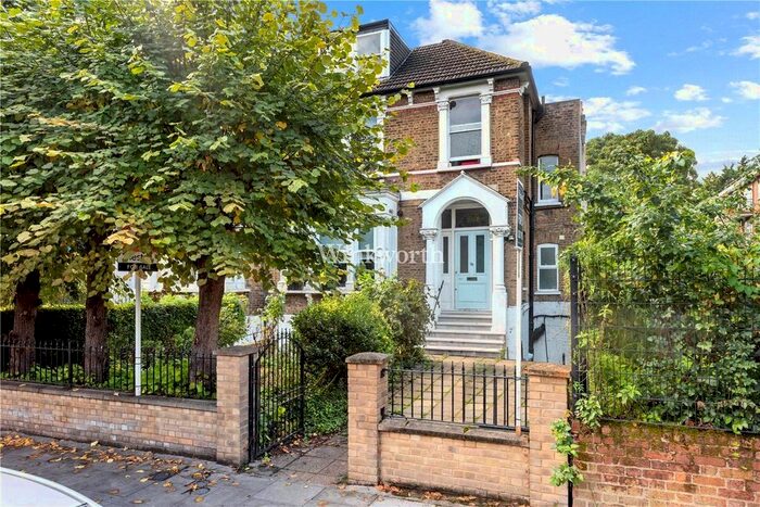 2 Bedroom Flat To Rent In Queens Drive, London, N4