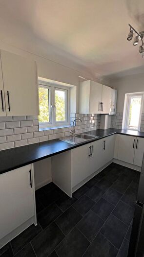 2 Bedroom Flat To Rent In Milford Gardens, Wembley, HA0