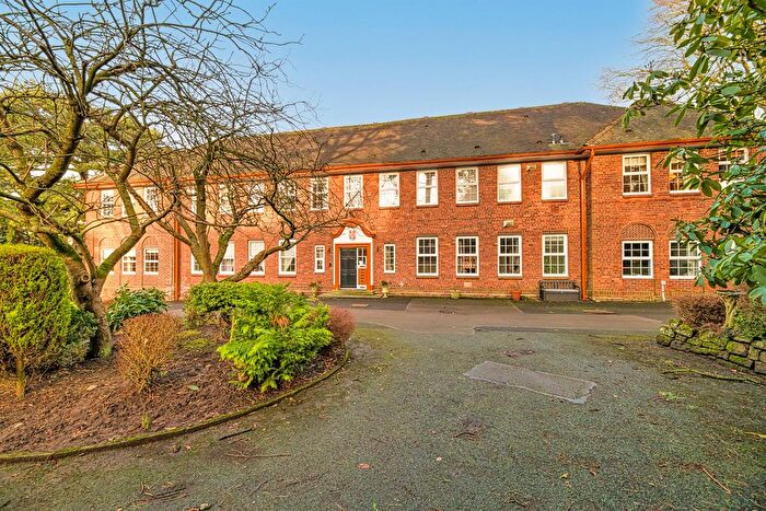 2 Bedroom Flat For Sale In Kingsley Green, Kingsley Road, Frodsham, WA6