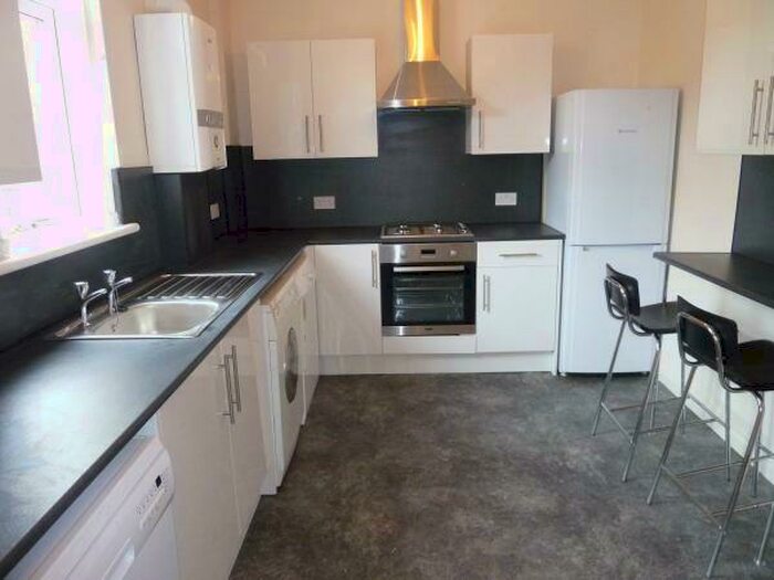 3 Bedroom Terraced House To Rent In Walker Road, East Quayside, Newcastle Upon Tyne, Tyne And Wear, NE6