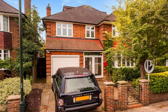 5 Bedroom Detached House To Rent In Vicarage Drive, London, SW14
