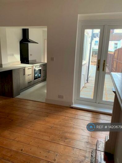 3 Bedroom Terraced House To Rent In Patteson Road, Norwich, NR3