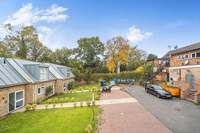 1 Bedroom Maisonette To Rent In Elm Park, Stanmore, HA7