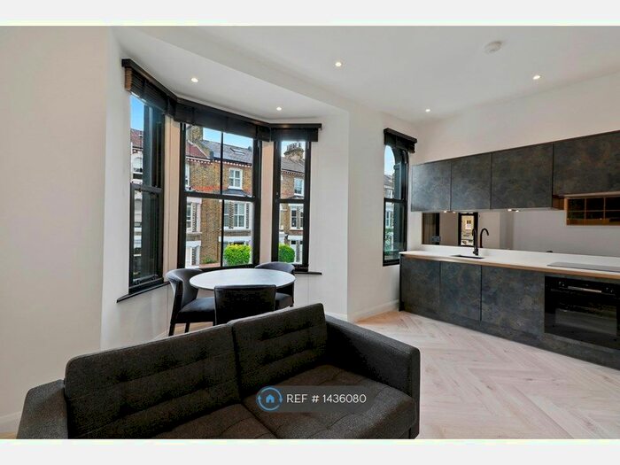 2 Bedroom Flat To Rent In Stansfield Road, London, SW9