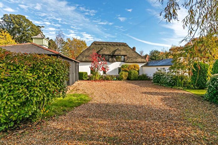 4 Bedroom Barn Conversion For Sale In Romsey Road, Pitt, SO22