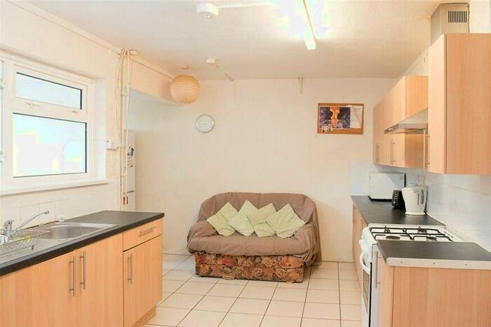 4 Bedroom House To Rent In Valentia Road, Headington, Oxford, OX3