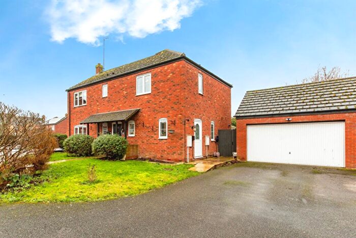4 Bedroom Detached House For Sale In The Willows, Thrapston, Kettering, NN14