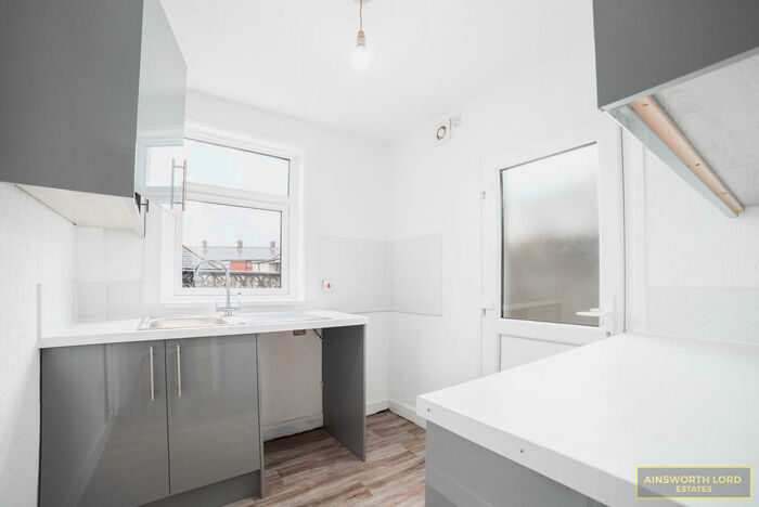 2 Bedroom Terraced House To Rent In Gillibrand Street, Darwen, BB3