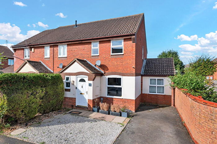 3 Bedroom Semi-Detached House For Sale In Gadsden Close, Cranfield, Bedford, MK43