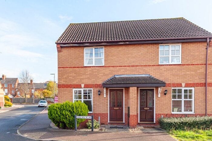2 Bedroom Semi-Detached House To Rent In Brunswick Place, Banbury, OX16
