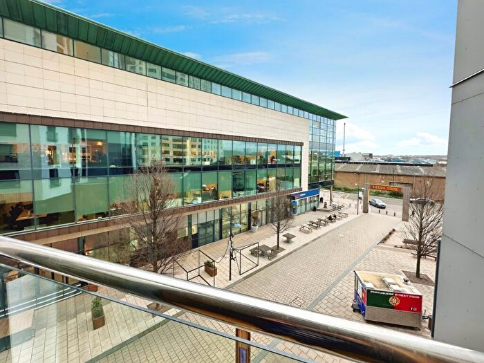 1 Bedroom Flat To Rent In McClintock House, The Boulevard, Leeds, West Yorkshire, LS10