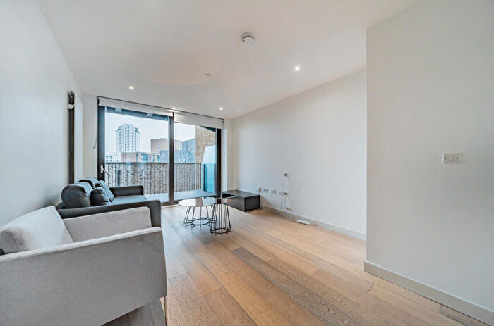 2 Bedroom Apartment To Rent In Royal Crest Avenue, London, E16