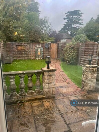 3 Bedroom Terraced House To Rent In Hayes Lane, Kenley, CR8