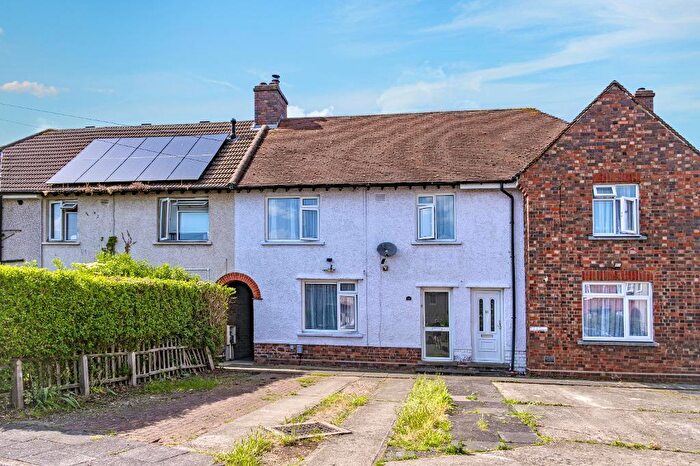 3 Bedroom Terraced House For Sale In Coombs Close, Bedford, MK42