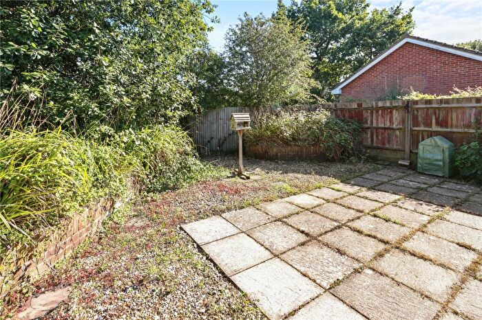 2 Bedroom Bungalow For Sale In Cacklebury Close, Hailsham, East Sussex, BN27