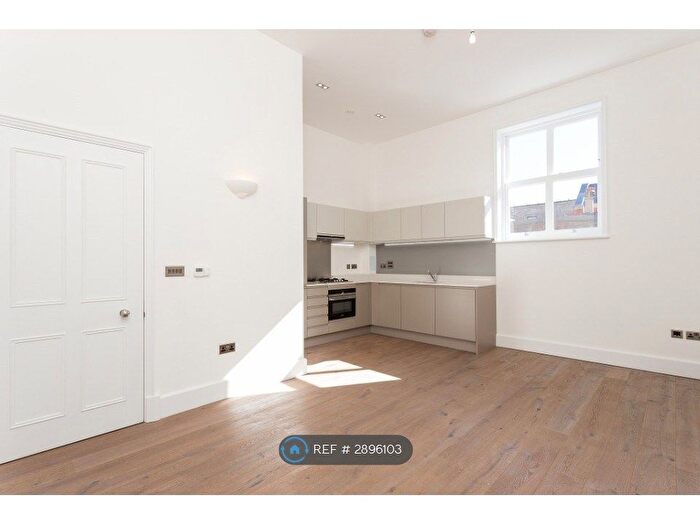 1 Bedroom Flat To Rent In Woolwich, London, SE18