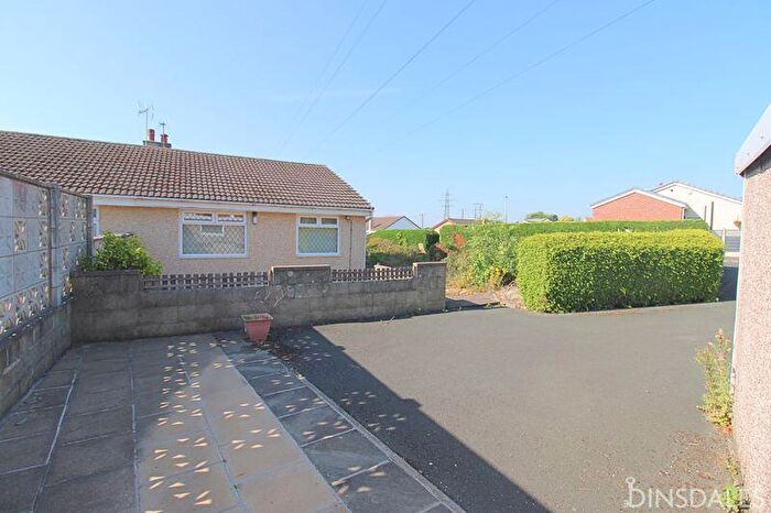 2 Bedroom Property For Sale In Newhall Drive, Newhall, Bradford, BD6