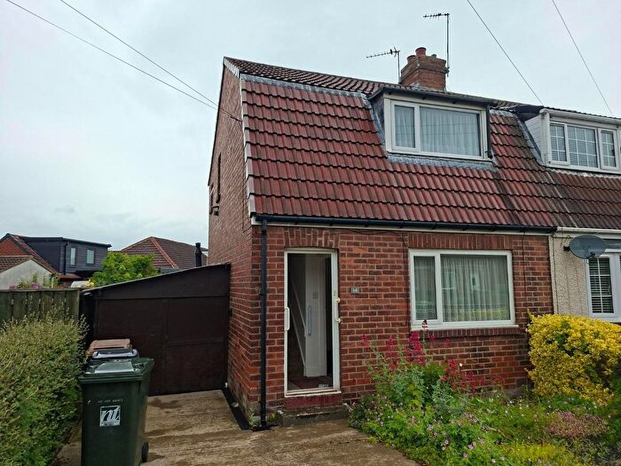 Semi-Detached Bungalow For Sale In Crescent Way, Newcastle Upon Tyne, NE12