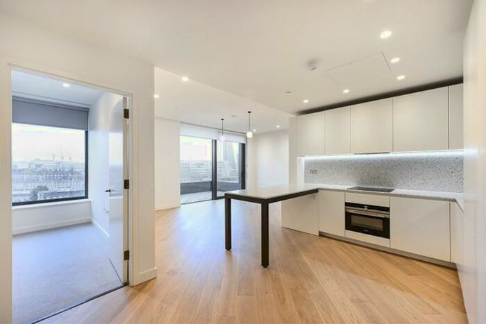 1 Bedroom Flat To Rent In Wood Crescent, Television Centre, White City, London, W12
