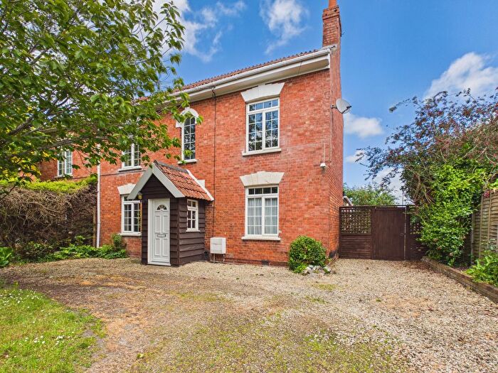 2 Bedroom Property For Sale In Colley Lane, Bridgwater, TA6