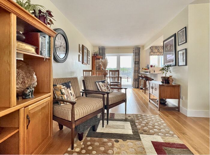 2 Bedroom Bungalow For Sale In Greenmeadow Close, Parc Seymour, Penhow