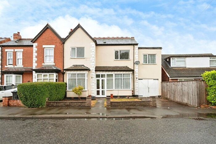 3 Bedroom Semi Detached House For Sale In Beech Road, Erdington, Birmingham, B23