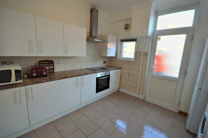 4 Bedroom Detached House To Rent In Alma Road, Winton, BH9