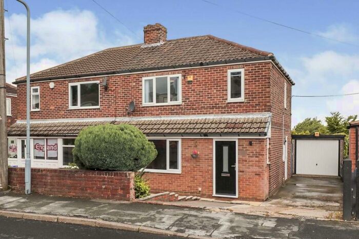 3 Bedroom Semi-Detached House To Rent In Myrtle Crescent, Wickersley, Rotherham, South Yorkshire, S66