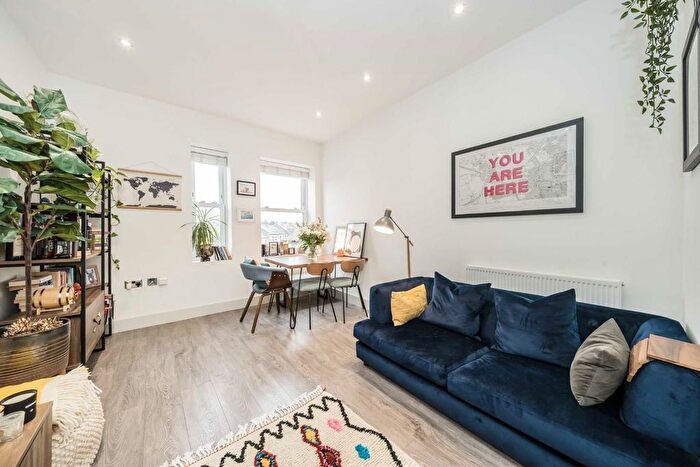 1 Bedroom Flat For Sale In Harrow Road, London, NW10