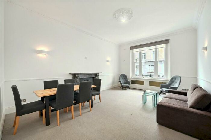 2 Bedroom Apartment To Rent In Harcourt Terrace, Chelsea, London, SW10